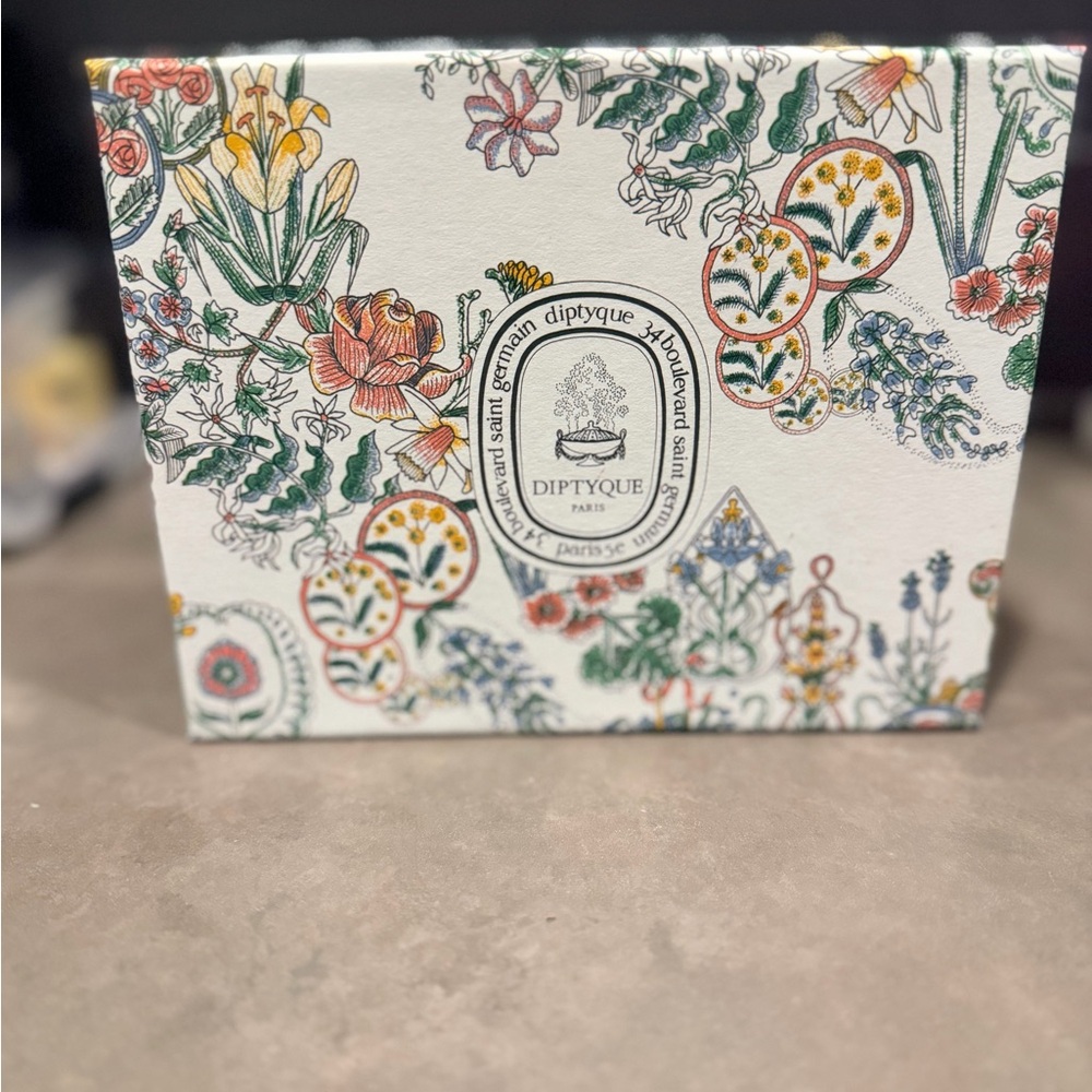 Diptyque Eau Rose Duo - Black and Clear - Picture 2 of 3